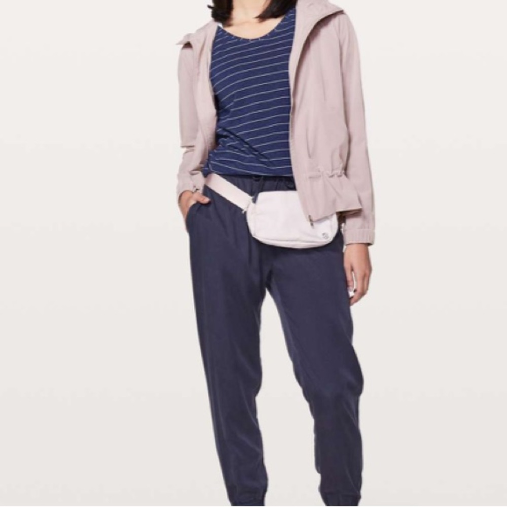 Lululemon Smoky Blush Pink Pack It Up Wind Breaker Jacket | Size 4